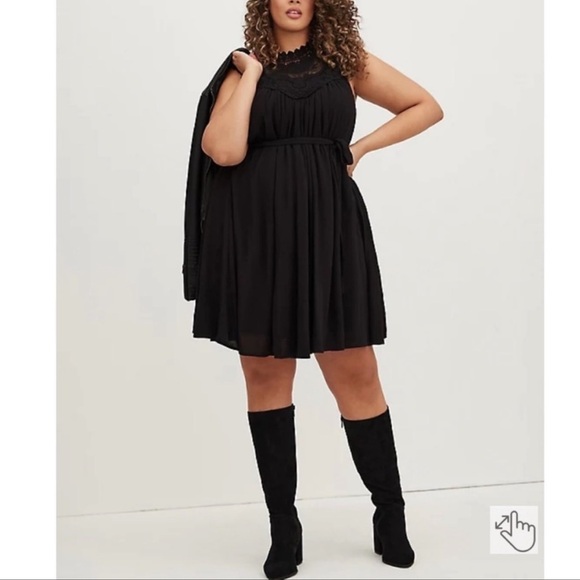 TORRID NWT MINI CRINKLE GAUZE CROCHET DRESS - Picture 1 of 6